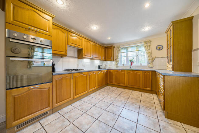 Kitchen / Breakfast Room