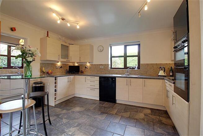 Kitchen / Breakfast Room