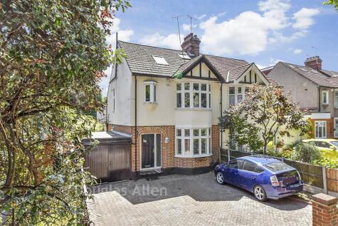 Main Road, Gidea Park, Essex