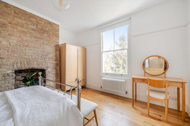 1432359-7-69c1578...