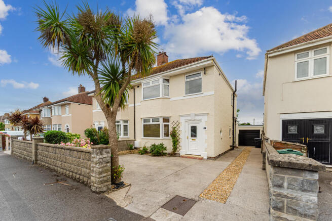 3 bed semi-detached house for sale