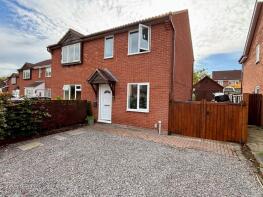 60, Hazel Avenue, Evesham WR11 1XT
