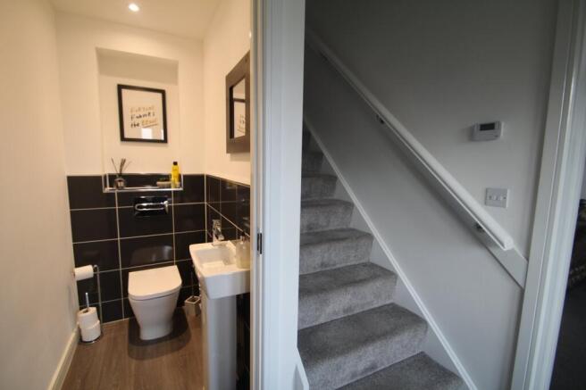 3 bed Semi-Detached to rent Image 4
