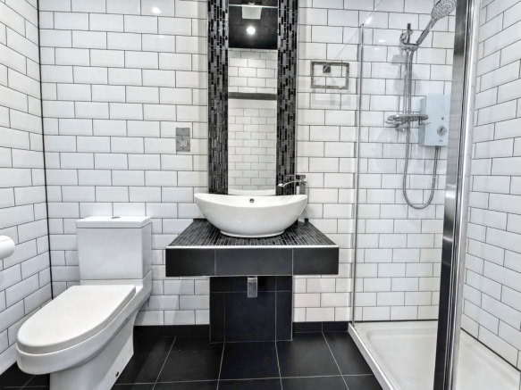 3 bed Terraced for sale Image 10