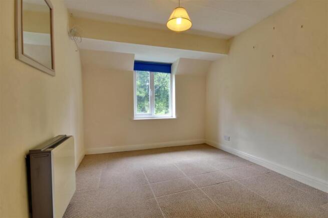 1 bed Flat for sale Image 5