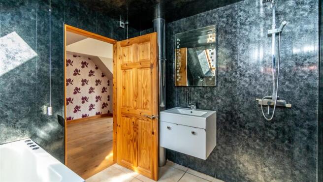Ensuite
