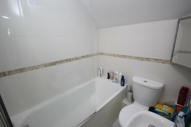 Bathroom.JPG