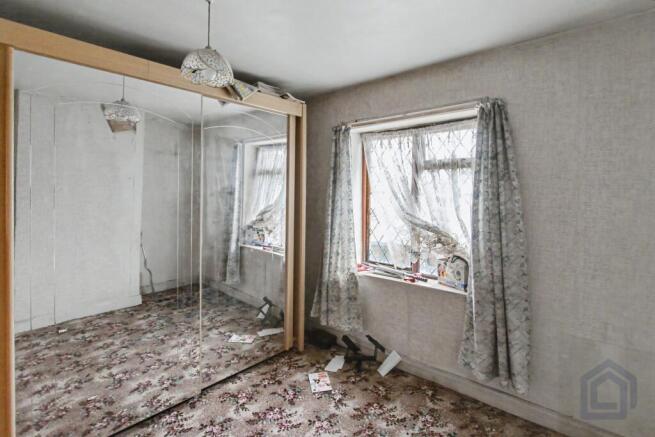 3 bed Semi-Detached for sale Image 8
