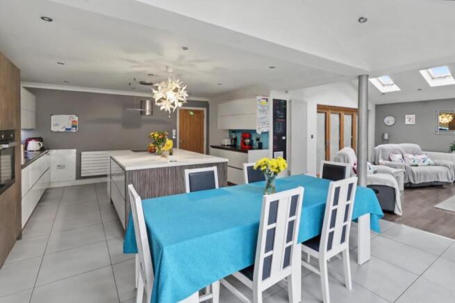 Kitchen living diner