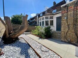 Flat 2, Cheviot Lodge, Eglinton Hill, Plumstead SE18 3DY