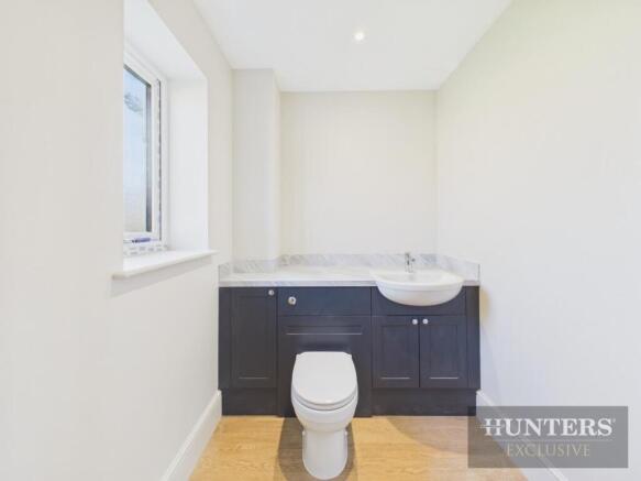 3 bed Terraced for sale Image 10