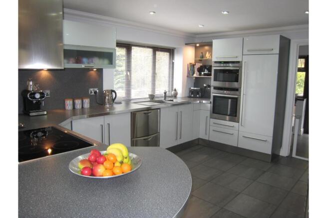 Kitchen / Breakfast