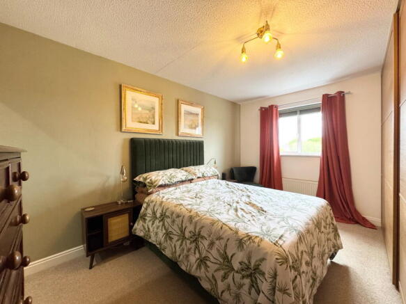 3 bed Town House for sale Image 10