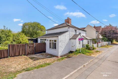 Southend Road, Howe Green, Chelmsford, CM2 7TW