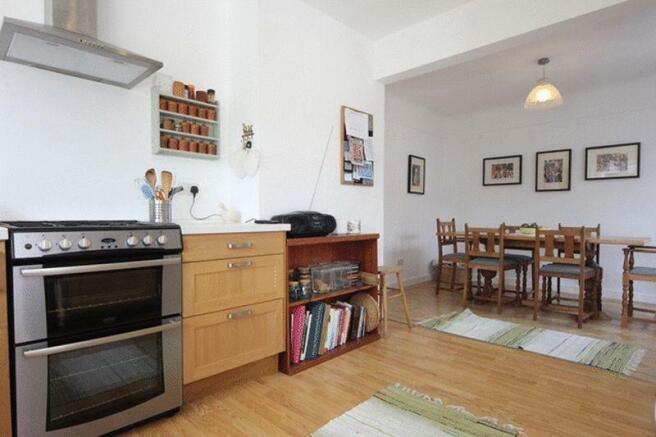 Kitchen / Dini...