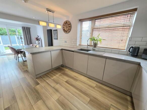 East Avenue, Heald Green photo 4