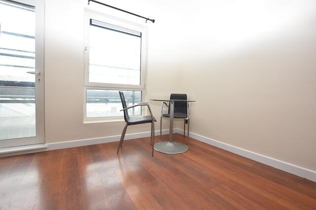 1 bed Apartment to rent Image 6
