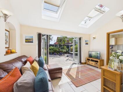 Beech Avenue, Drakes Broughton, WR10