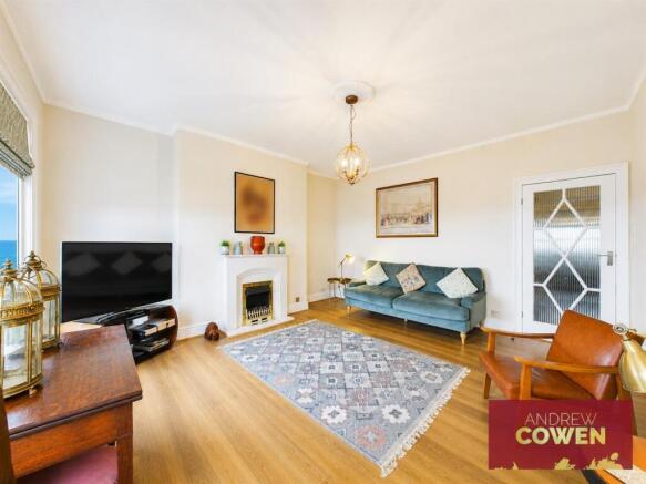 2 bed Apartment for sale Image 5
