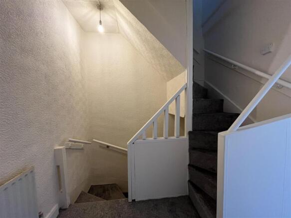 2 bed Terraced for sale Image 7