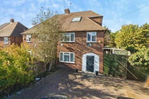 Ickenham Road, Ruislip, HA4