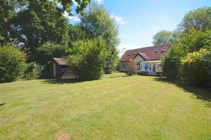 Hillcrest, The Crossway, Billericay CM11 1EZ