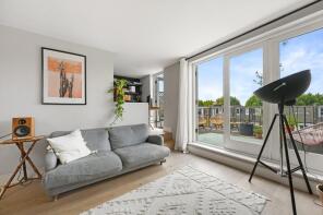Flat 5 Third Floor, 133, Hammersmith Grove, London W6 0NJ