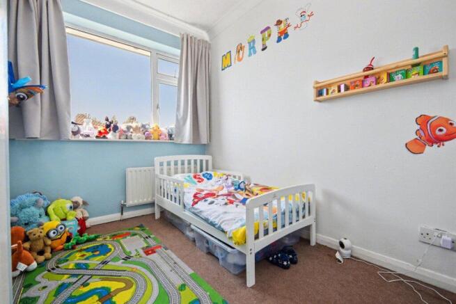 4 bed Semi-Detached for sale Image 10