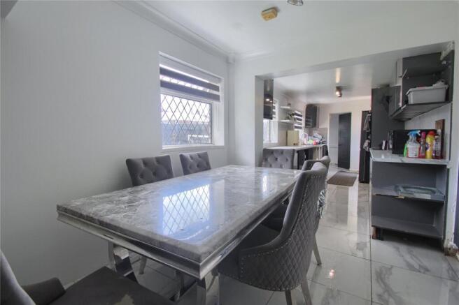 3 bed Semi-Detached for sale Image 9