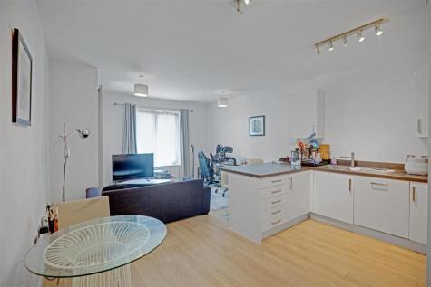 Eddington Court, Canning Town