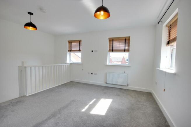 2 bed Terraced to rent Image 11