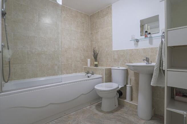 2 bed Apartment for sale Image 9
