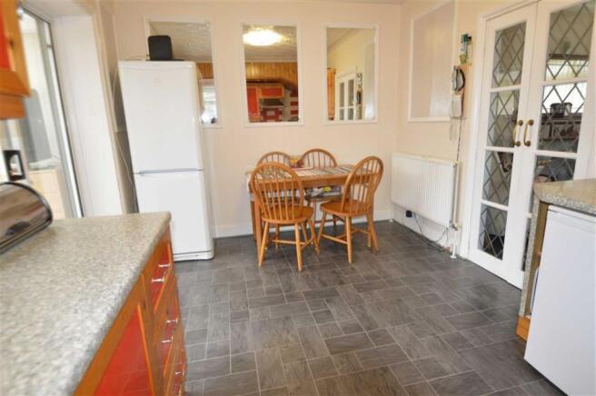 Kitchen / Dining Roo