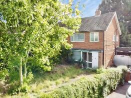 25, Hollycroft Crescent, Hinckley LE10 0HH