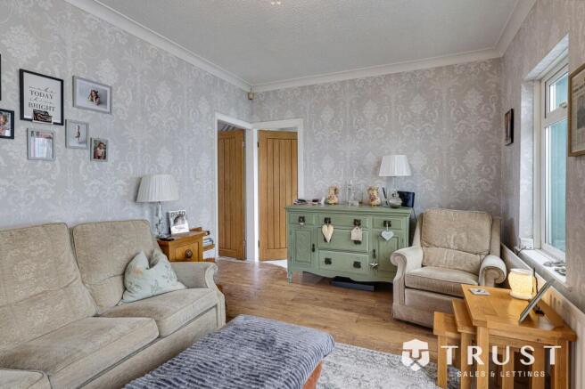 4 bed Semi-Detached for sale Image 12