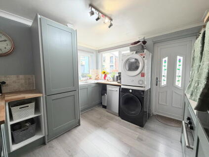 Stockport Road, Hyde, SK14 5QG