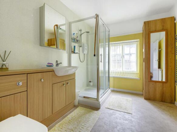 Family Shower Room
