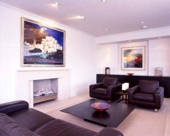Sitting Area 3