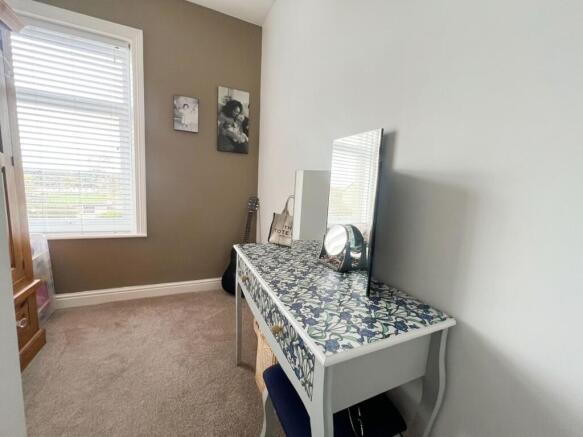 3 bed Terraced for sale Image 10