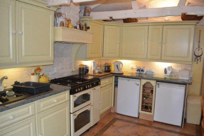 NEW KITCHEN