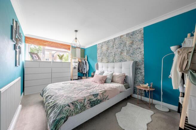 2 bed Flat for sale Image 11