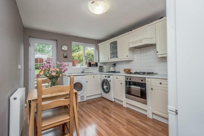 4 bed Detached for sale Image 5