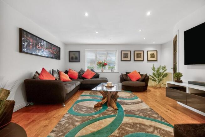 3 bed Detached for sale Image 3