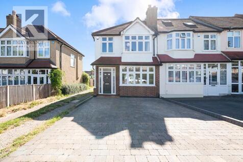 Stoneleigh Avenue, Worcester Park, KT4