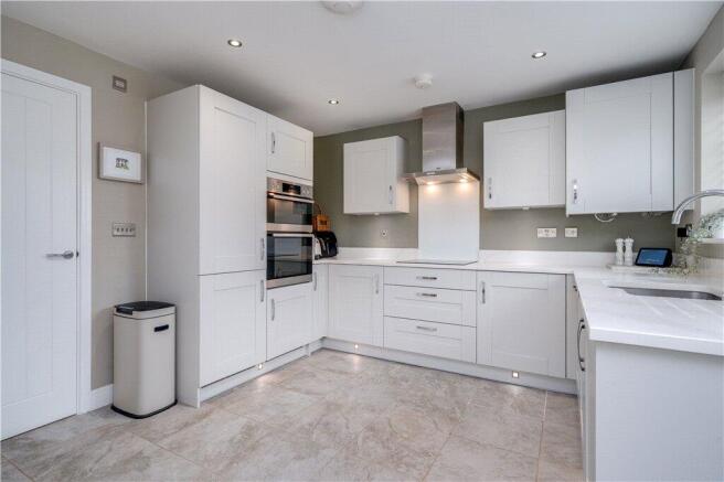 3 bed Detached for sale Image 6