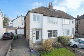 70, Carr Manor Crescent, Moortown, Leeds LS17 5DE