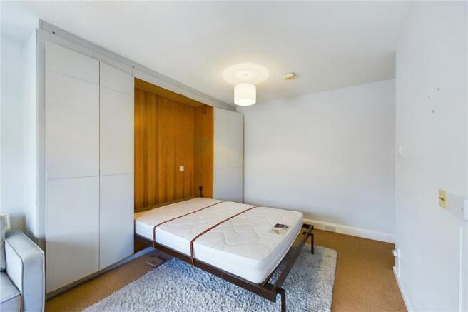 Living Room/Bedroom