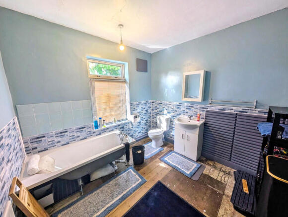 2 bed Semi-Detached for sale Image 7
