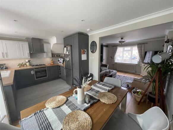DINING SPACE