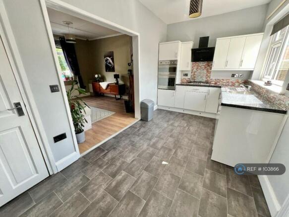 Kitchen 1